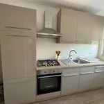Elli - Parking, Garden, Bbq Apartamento Pula