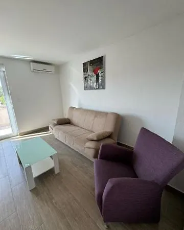 Apartamento Elli - Parking, Garden, Bbq
