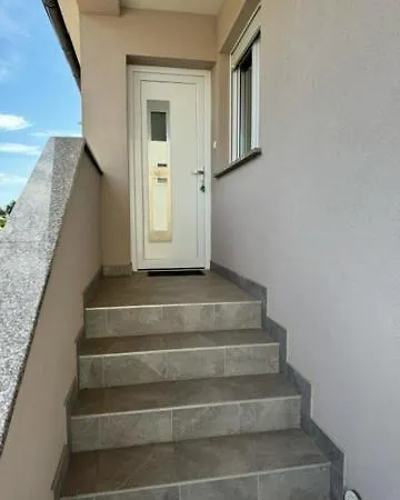 Appartement Elli - Parking, Garden, Bbq Pula